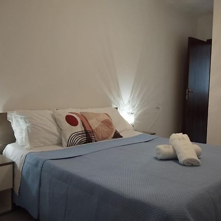 Mati Malpensa Con Navetta 20Eur Apartment Lonate Pozzolo Bagian luar foto